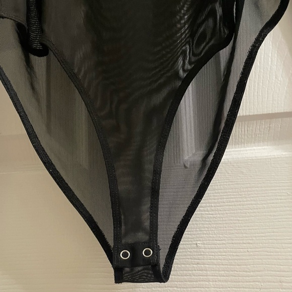 Forever 21 Black Sheer Bodysuit, M - Picture 3 of 7